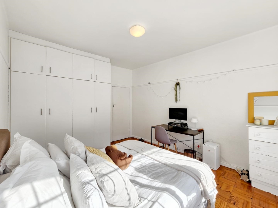 To Let 1 Bedroom Property for Rent in Vredehoek Western Cape